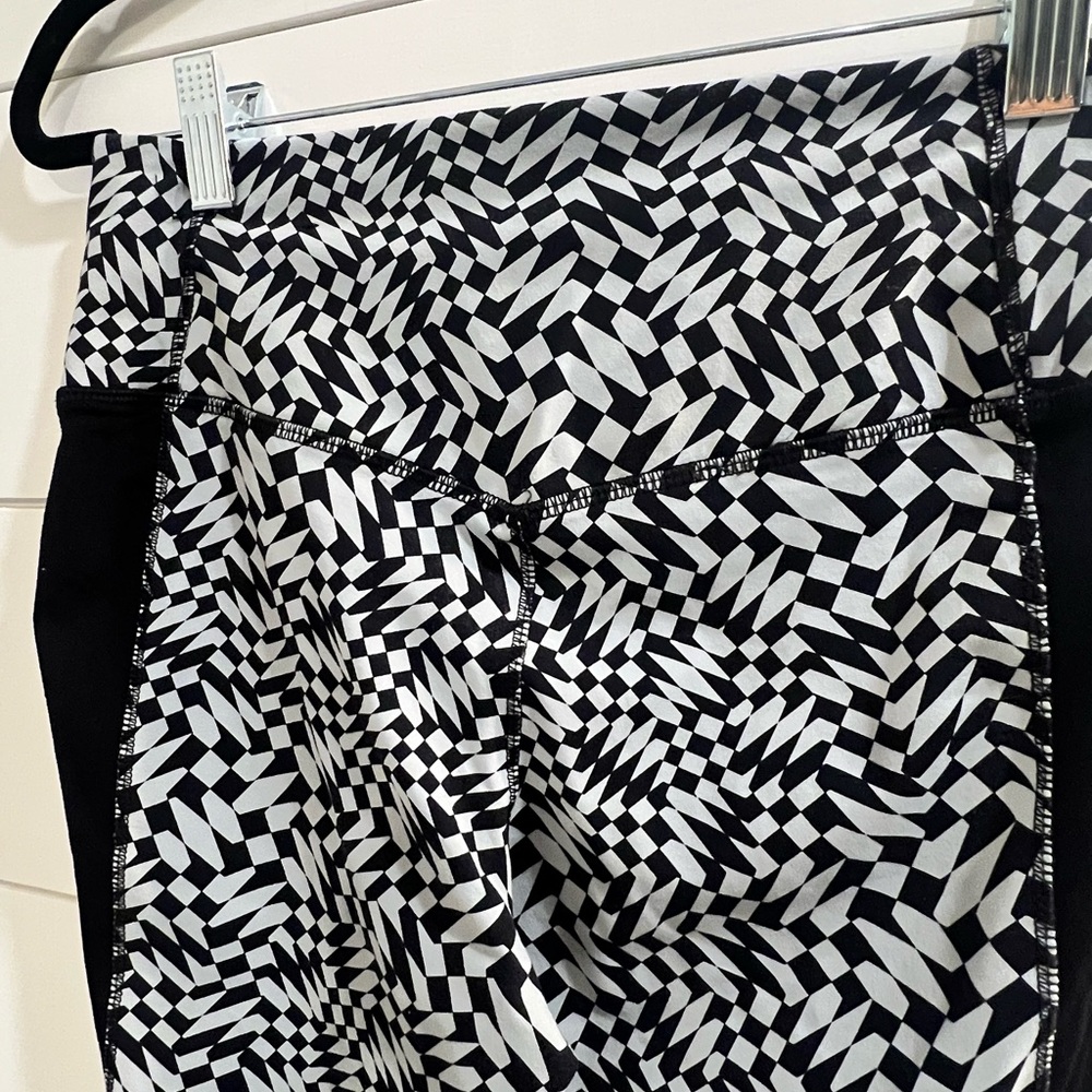 Nike Black and Gray Dri-FIT Leggings EUC